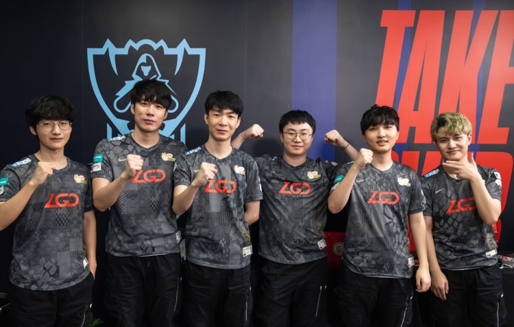 他展现的永 他展现的永